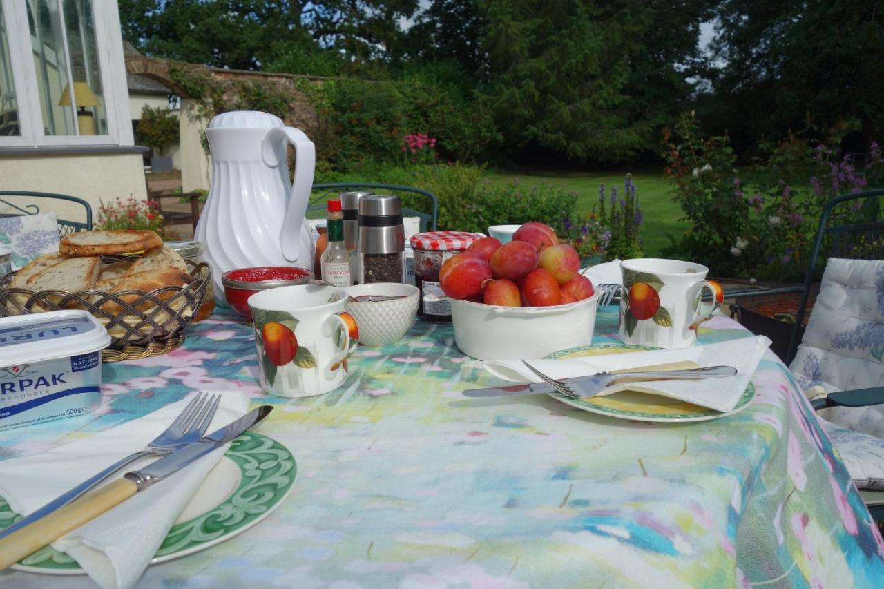 Bed and Breakfast St Michaels House Crediton Exterior foto